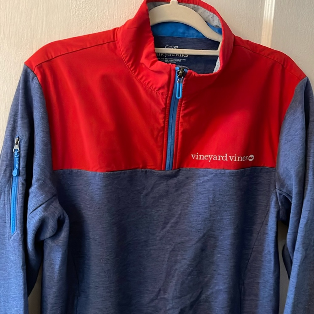 Vineyard vines quarter zip polo! Comfy and soft!